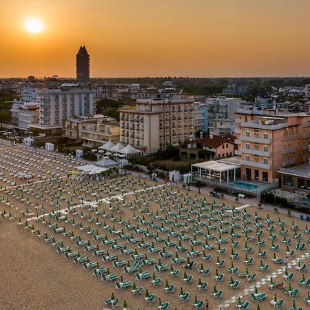 Hotel Corallo Lido di Jesolo Exterior foto
