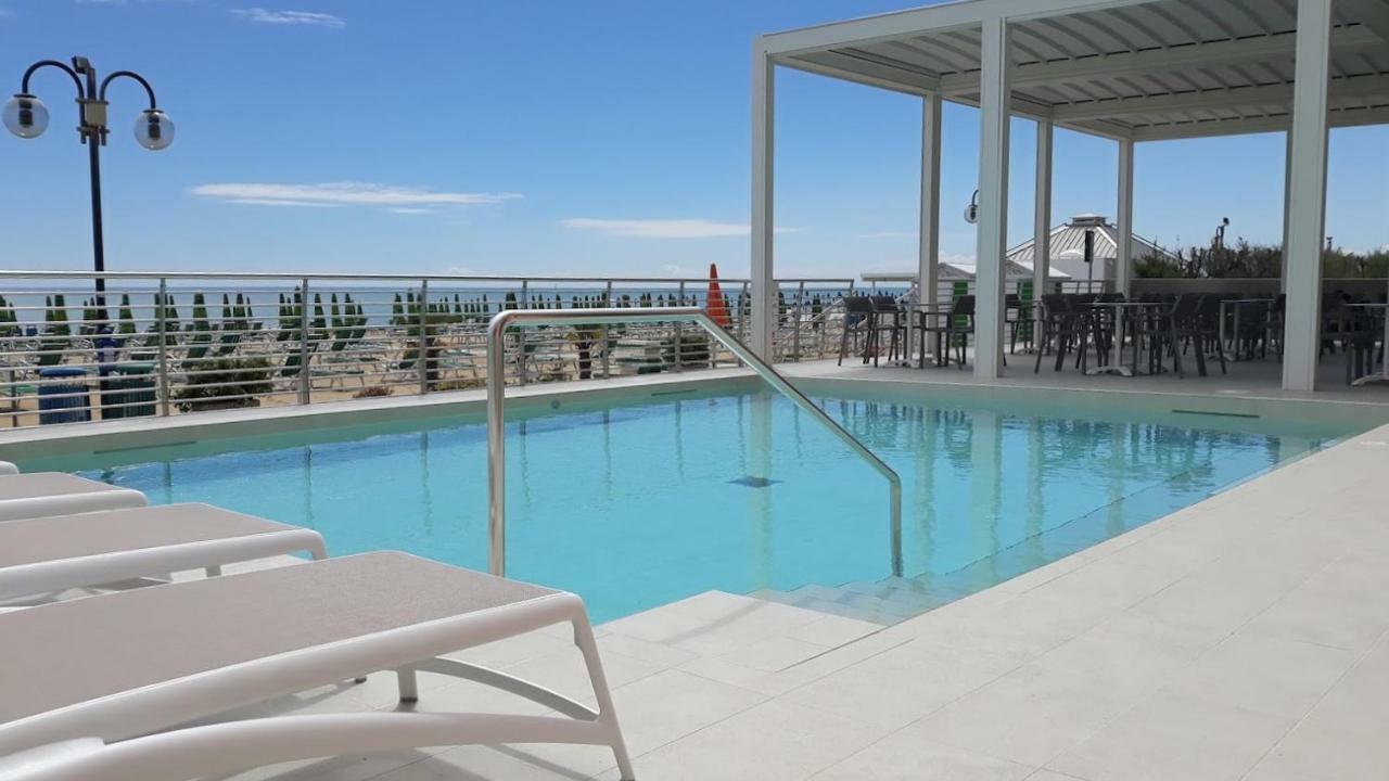 Hotel Corallo Lido di Jesolo Exterior foto